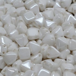 Pyramid Stud Beads 6x6mm (111-95030-06x06-02010-14400)