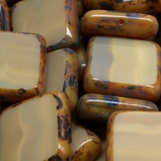 TCB Square Beads 18x18mm (991-01077-18x18-11400-86800)