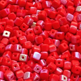 Cube Beads 4x4mm (111-59007-04x04-93200-28701)