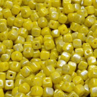 Cube Beads 4x4mm (111-59007-04x04-83120-94400)