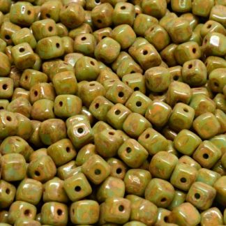 Cube Beads 4x4mm (111-59007-04x04-63020-86800-33302)