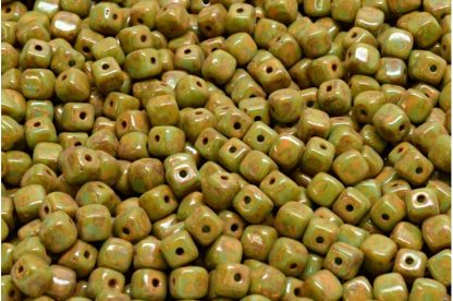 Cube Beads 4x4mm (111-59007-04x04-63020-86800-33302)