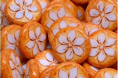Flower Coin Beads 18x18mm (991-99131-18x18-03000-33302)